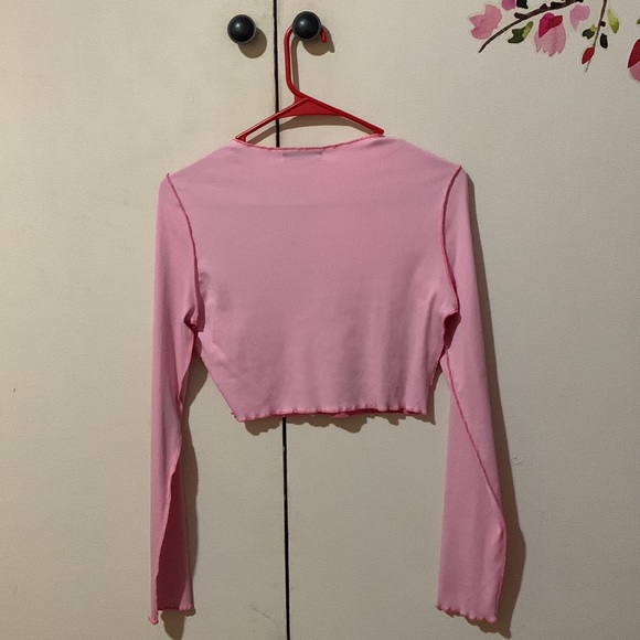 Pink long sleeve crop top - Picture 2 of 3
